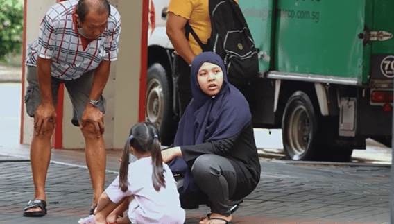 Social experiment video shows that the kampung spirit is still very alive in Singapore!   