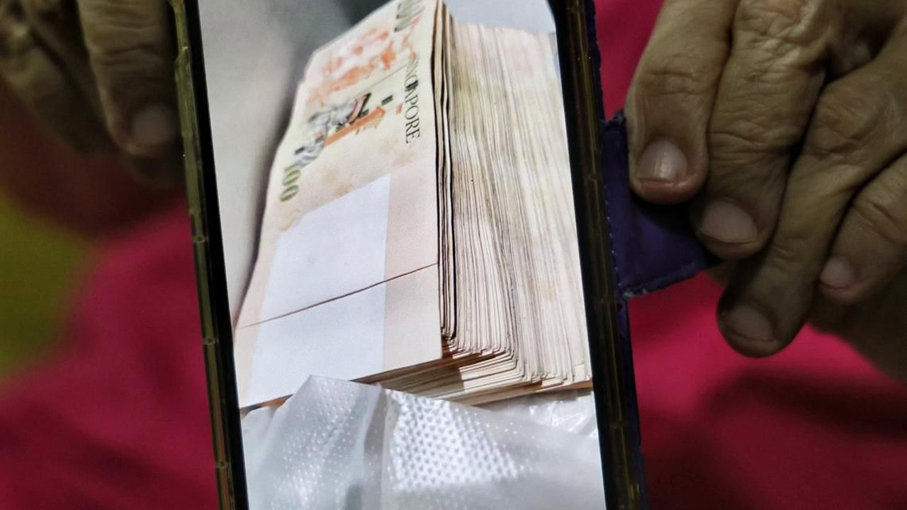 73-Year-Old Granny Loses $30,000 to Fake MAS Scam, Then Lures Culprit Into Police Trap