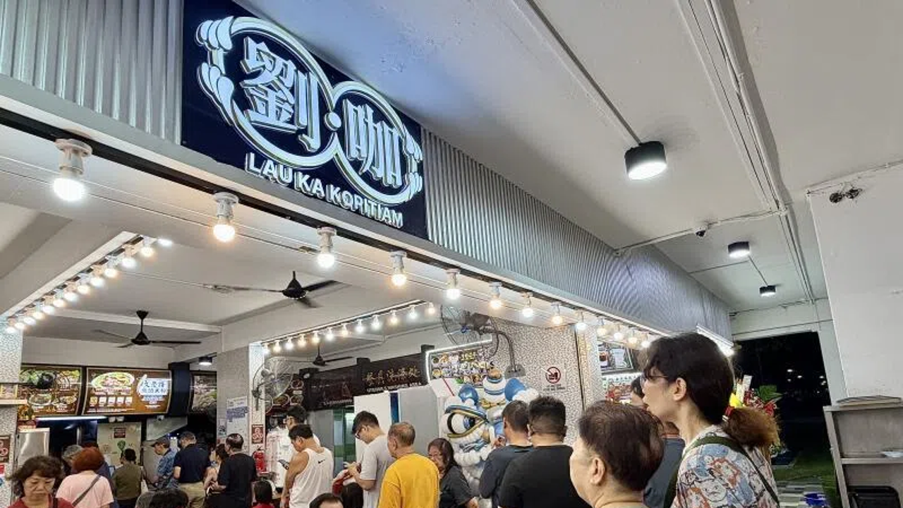 Bedok fish soup boss pays over $30,000 a month to run whole coffee shop, cuts stall rent to draw new vendors
