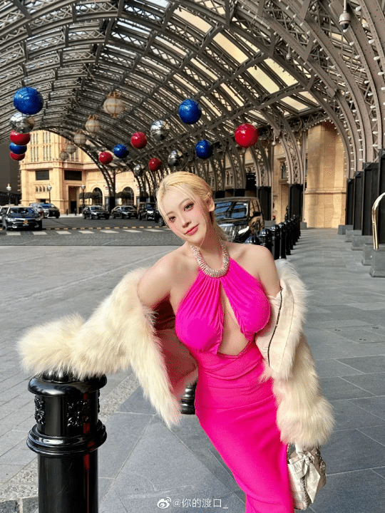 29-year-old million-follower influencer “Ni De Du Kou” reportedly dies suddenly; previously faced online abuse after filming adult content to repay debts